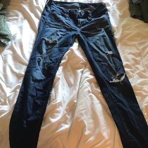American eagle distressed jeans